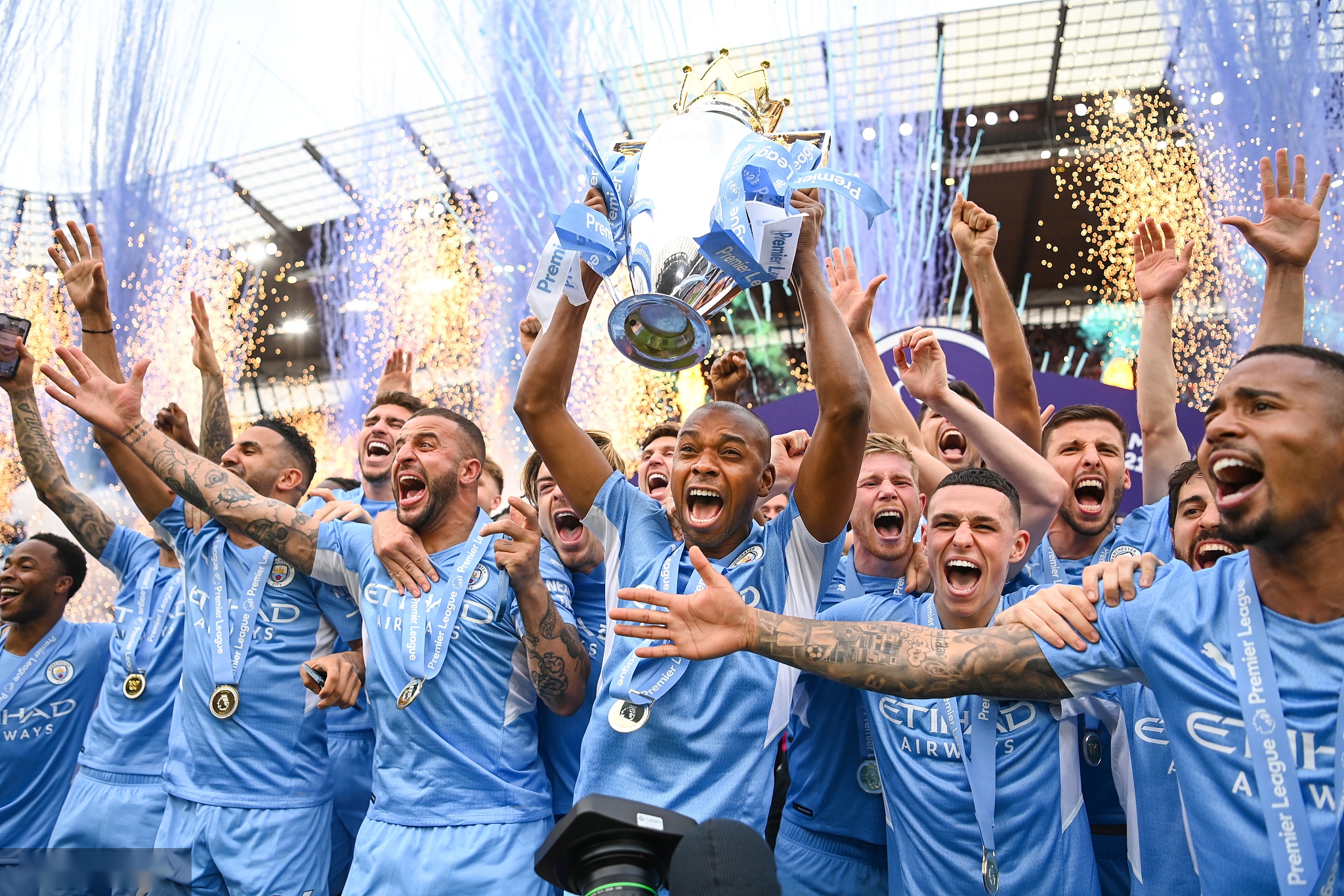 拉蒂奇的战 拉蒂奇的战